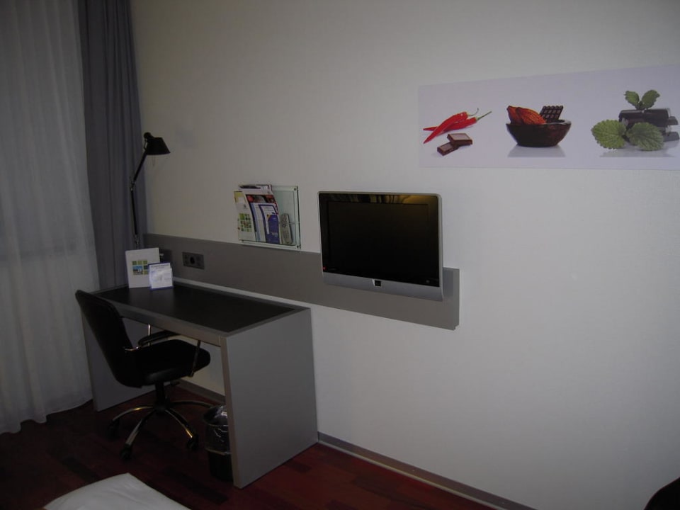Standard- Doppelzimmer Holiday Inn Bern - Westside