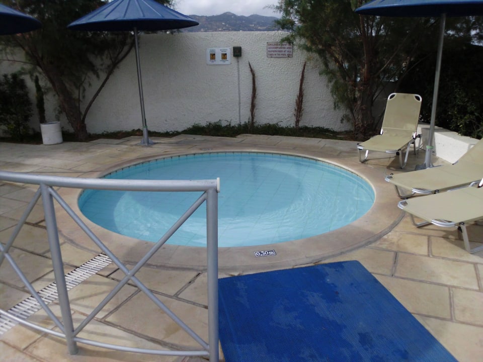 Babypool Apollonia Beach Resort & Spa