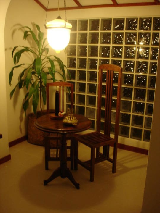 Gegenüberliegende Seite zum Ausgang Sigiriya Village