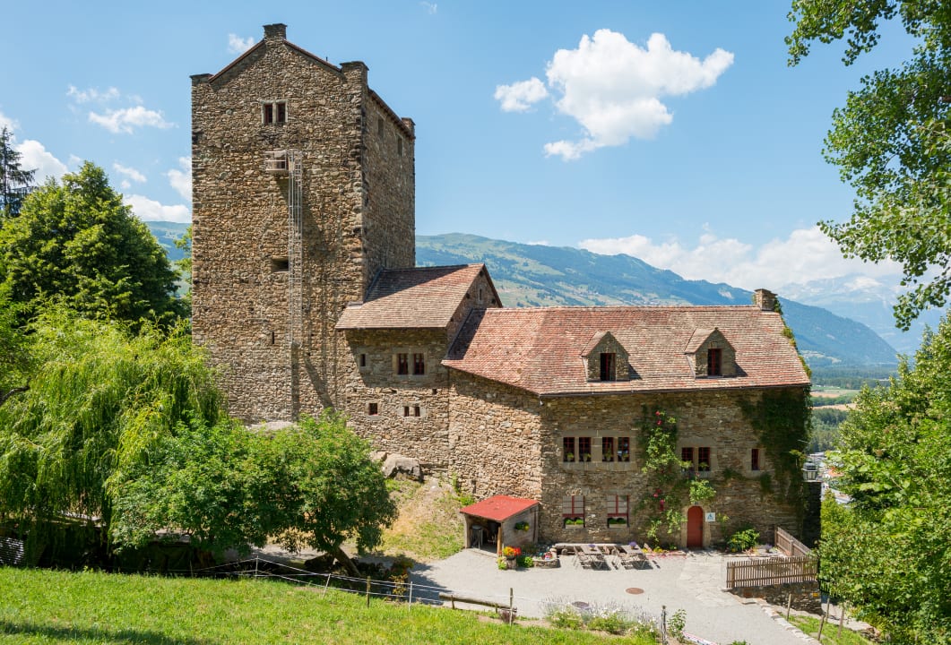 Außenansicht Sils i.D. Youth Hostel