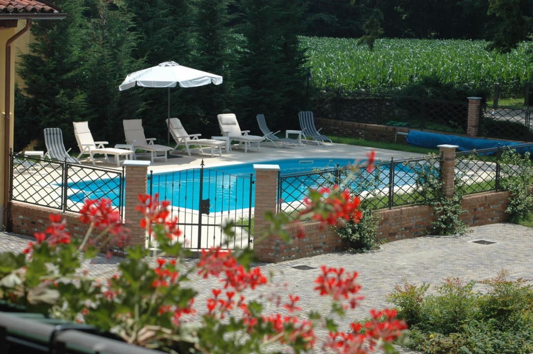 Piscina Hotel Villa Soleil