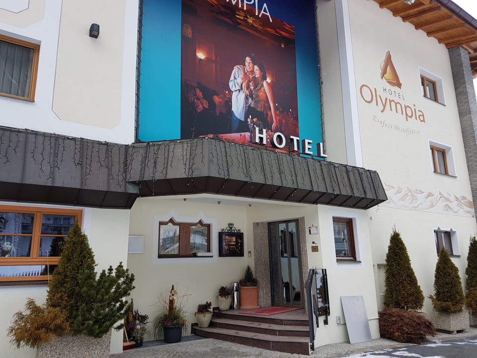 Außenansicht Hotel Olympia