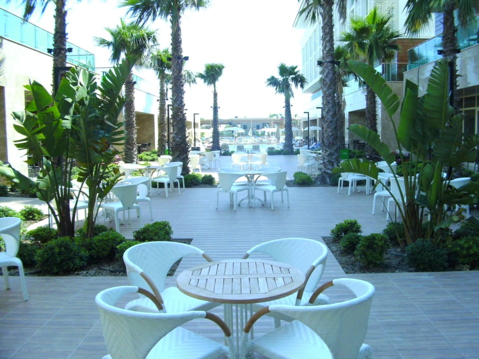 Gemütlicher Innenhof Sentido Trendy Verbena Beach