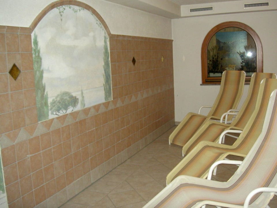 Ruheraum im Saunabereich Mari Pop Hotel