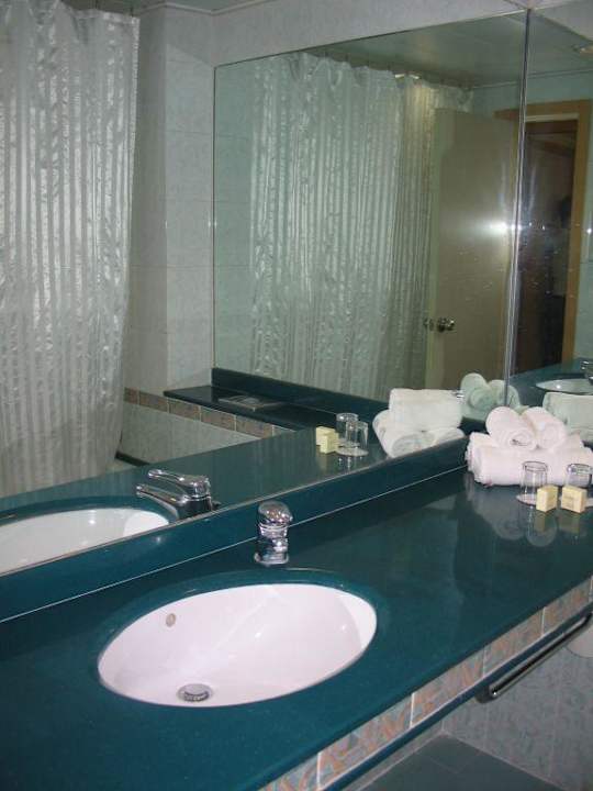 Bathroom Hotel Golan