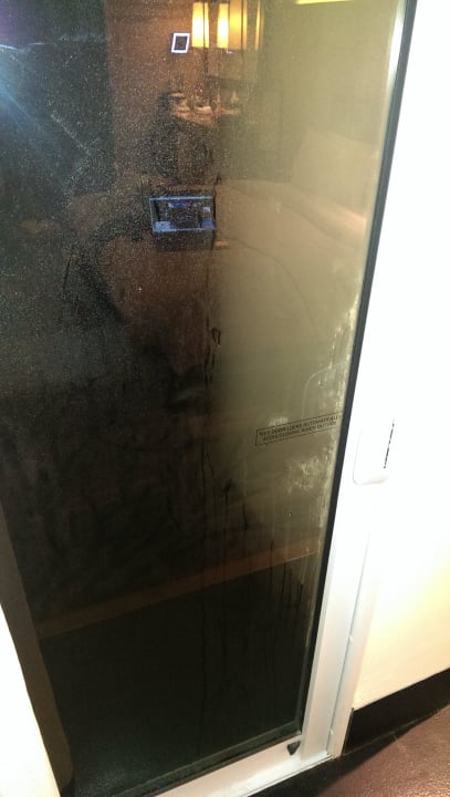 Dirty Sofitel Bali Nusa Dua Beach Resort