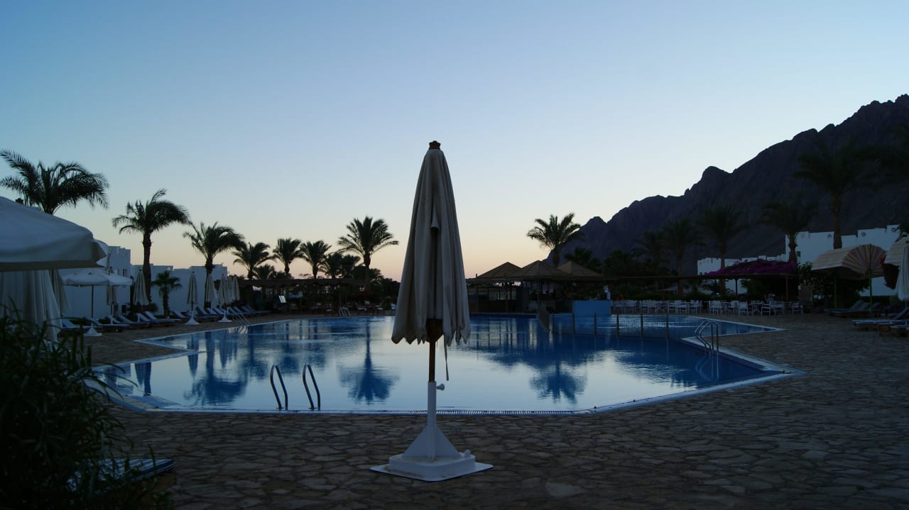 Basen Happy Life Village