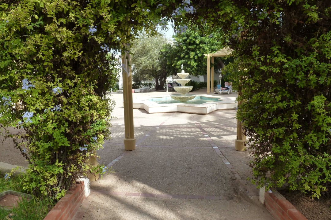 Springbrunnen im Garten Marhaba Royal Salem