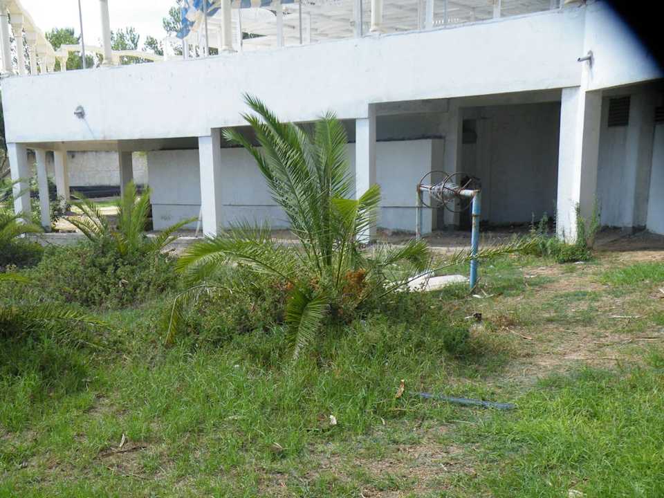 Vorm  Pool Hotel Les Colombes