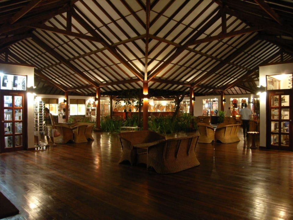 Lobby Adaaran Select Meedhupparu Island Resort - Premium All Inclusive