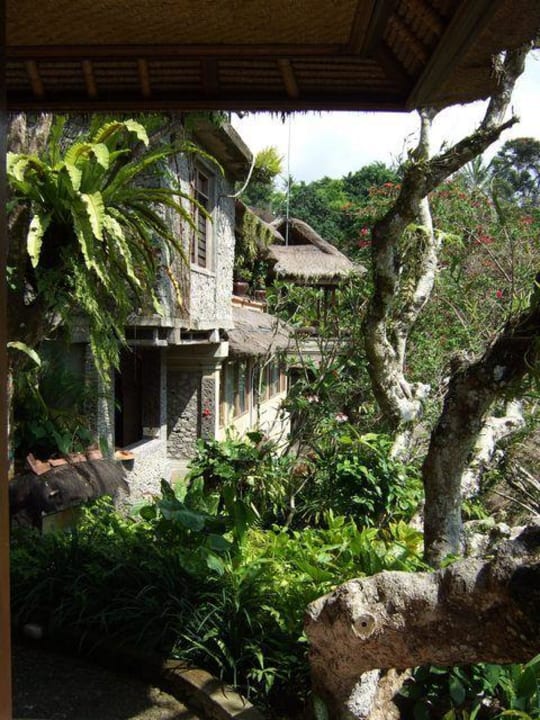 Blick auf Bungalows und Garten Hotel Tjampuhan