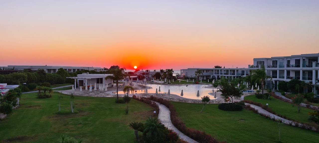 Gastro Asterias Beach Resort