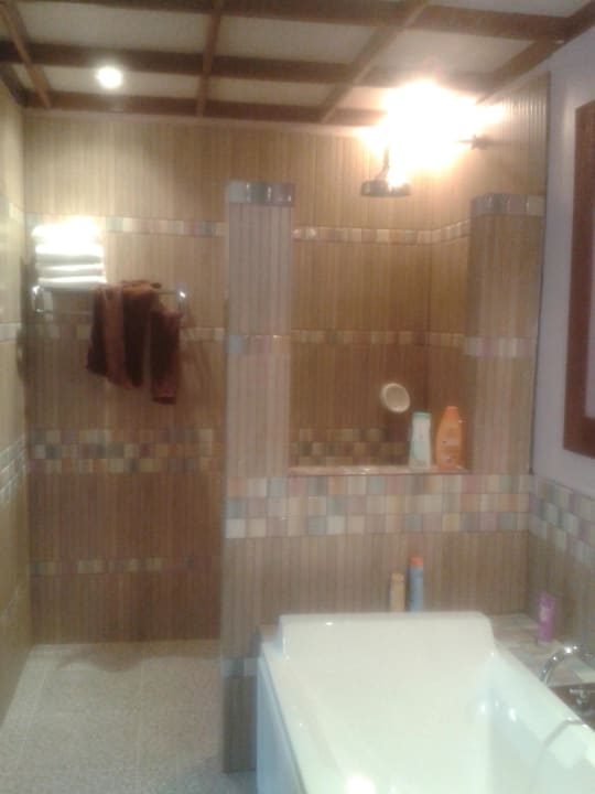 Bungalow The Andamania Beach Resort & Spa