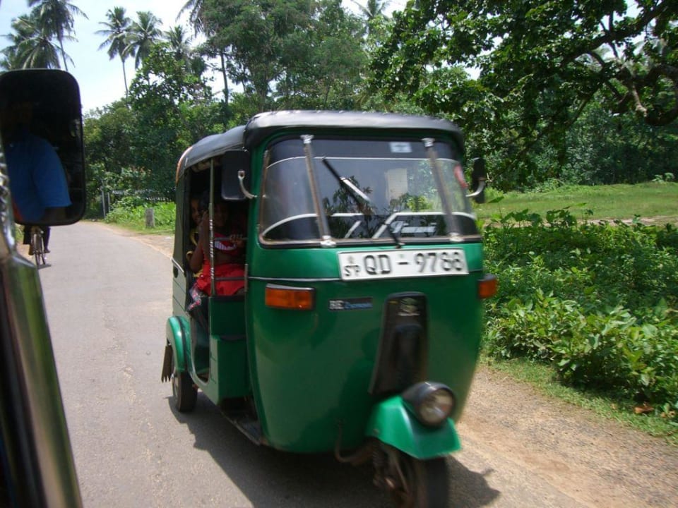 Tuc Tuc Turyaa Kalutara