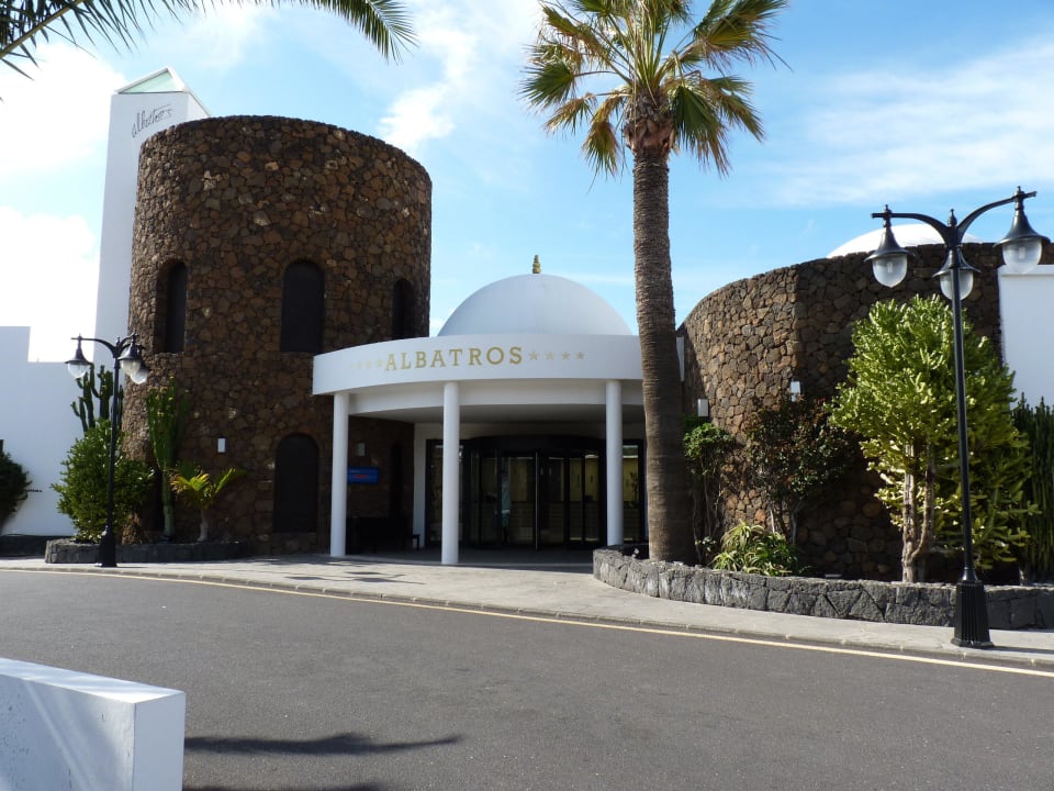 Eingang allsun App.-Hotel Albatros