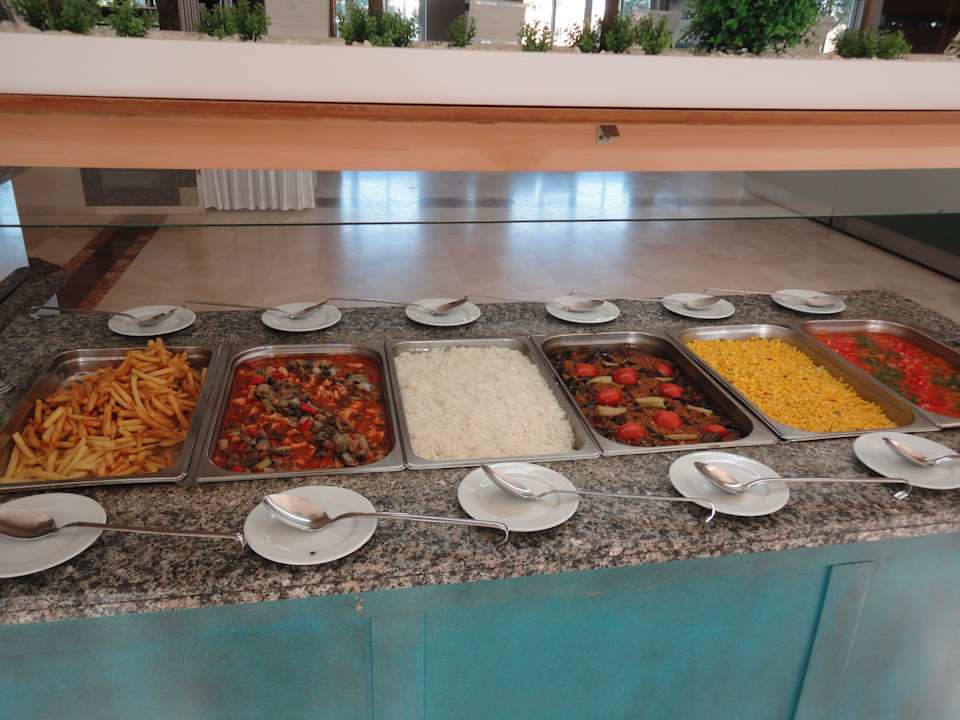 Abendessen Serenis Hotel