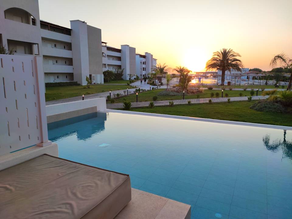 Pool Myrina Beach Hotel