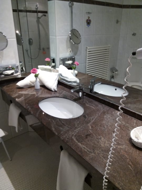 Modernes sauberes Bad Parkhotel Altmühltal