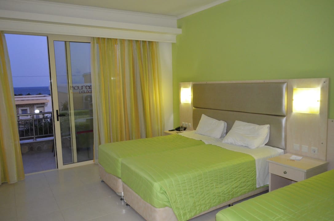 Pokój i widok na morze Hotel Kouros Palace