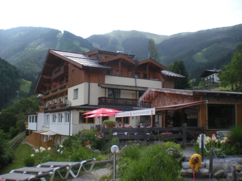 Außenansicht des Hotels Gartenhotel Daxer