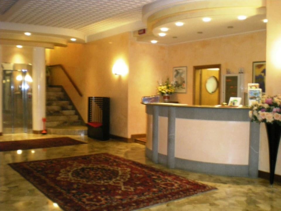 L'accogliete hall TERMINI Beach Hotel & Suites