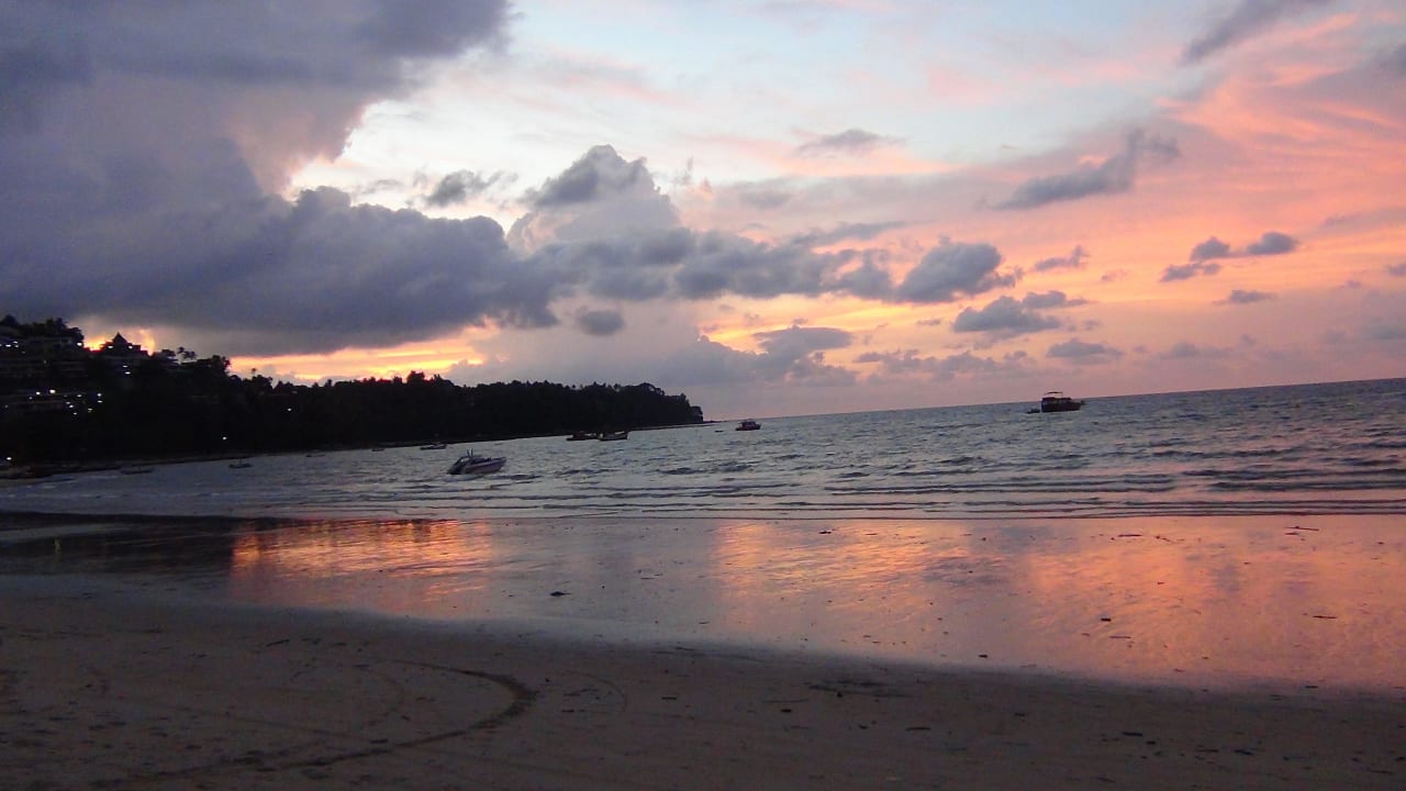 Sonnenuntergang am Hotel-Strand Best Western Premier Bangtao Beach Resort & Spa