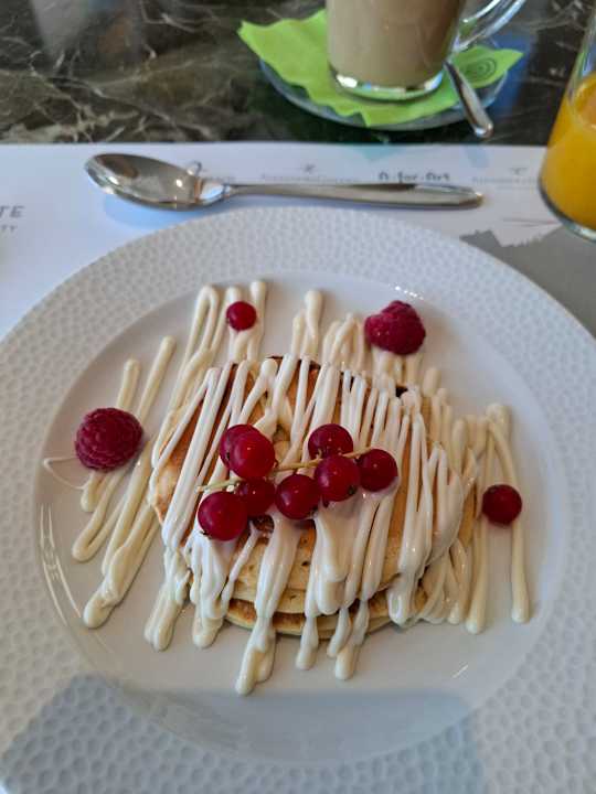 Gastro Alexandra Elegance Bridging Generations