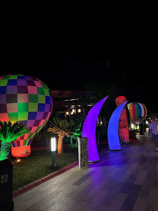 Gartenanlage Fame Residence Lara & Spa