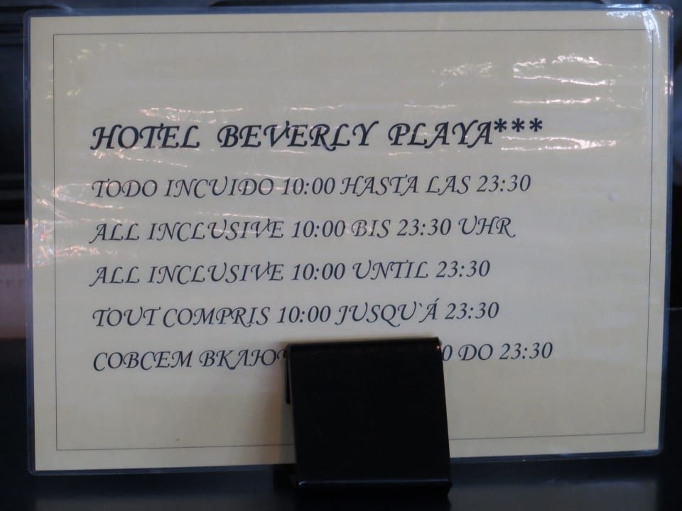 Schild an der Innen-Pool-Bar Hotel Vibra Beverly Playa