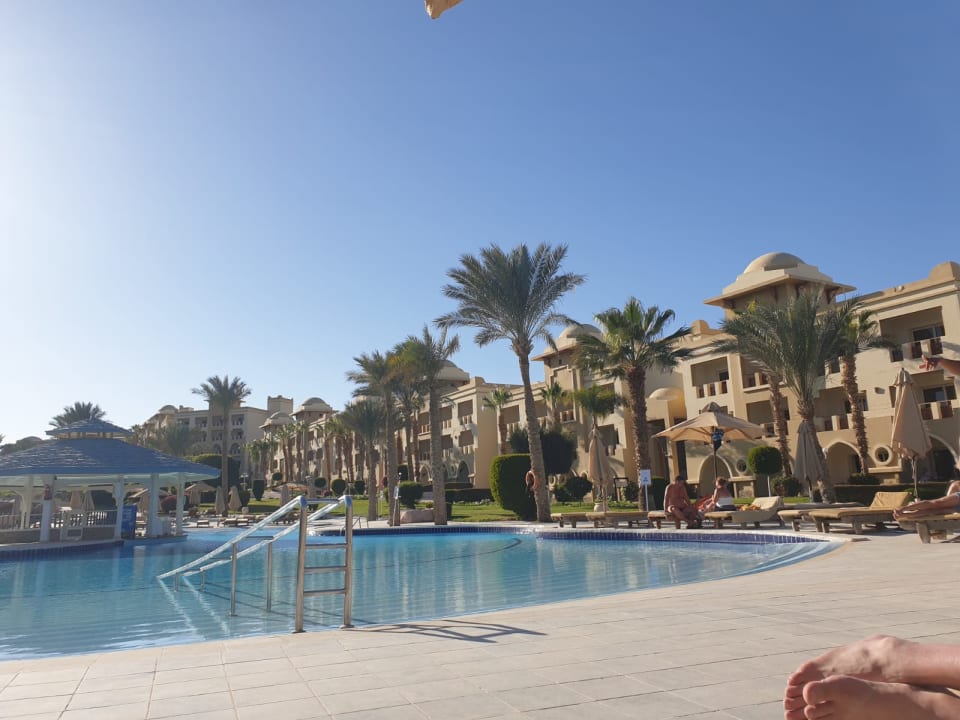 Pool Serenity Alpha Beach