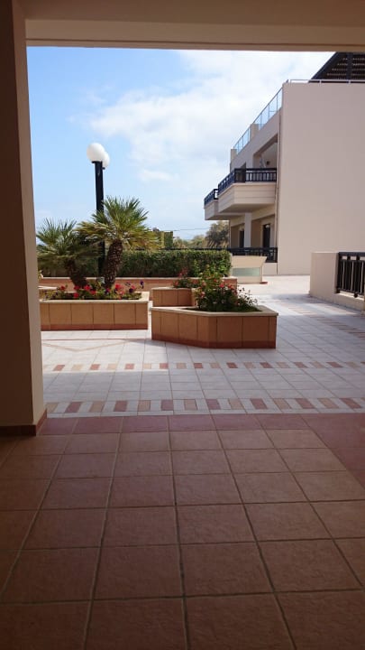 Innenhof  Asterion Suites & Spa - Designed for adults
