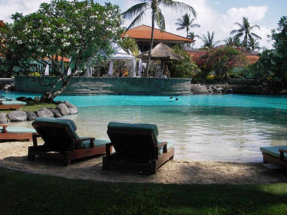 Pool mit Sandstrand The Laguna A Luxury Collection Resort & Spa