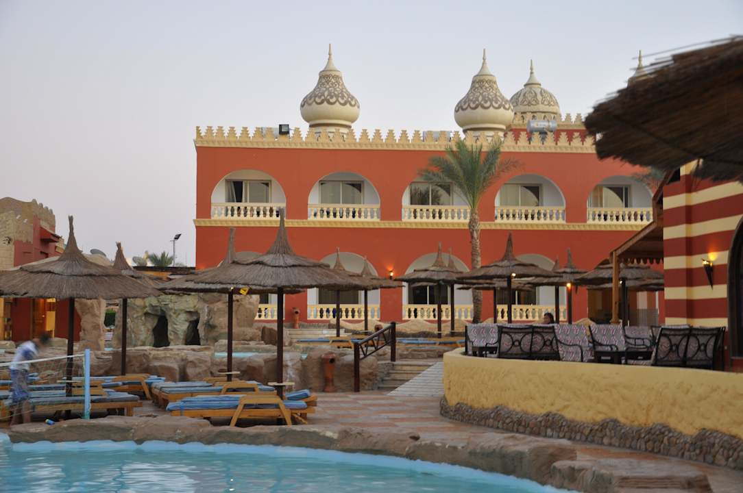 Вид из номера Pickalbatros Alf Leila Wa Leila Resort - Neverland Hurghada