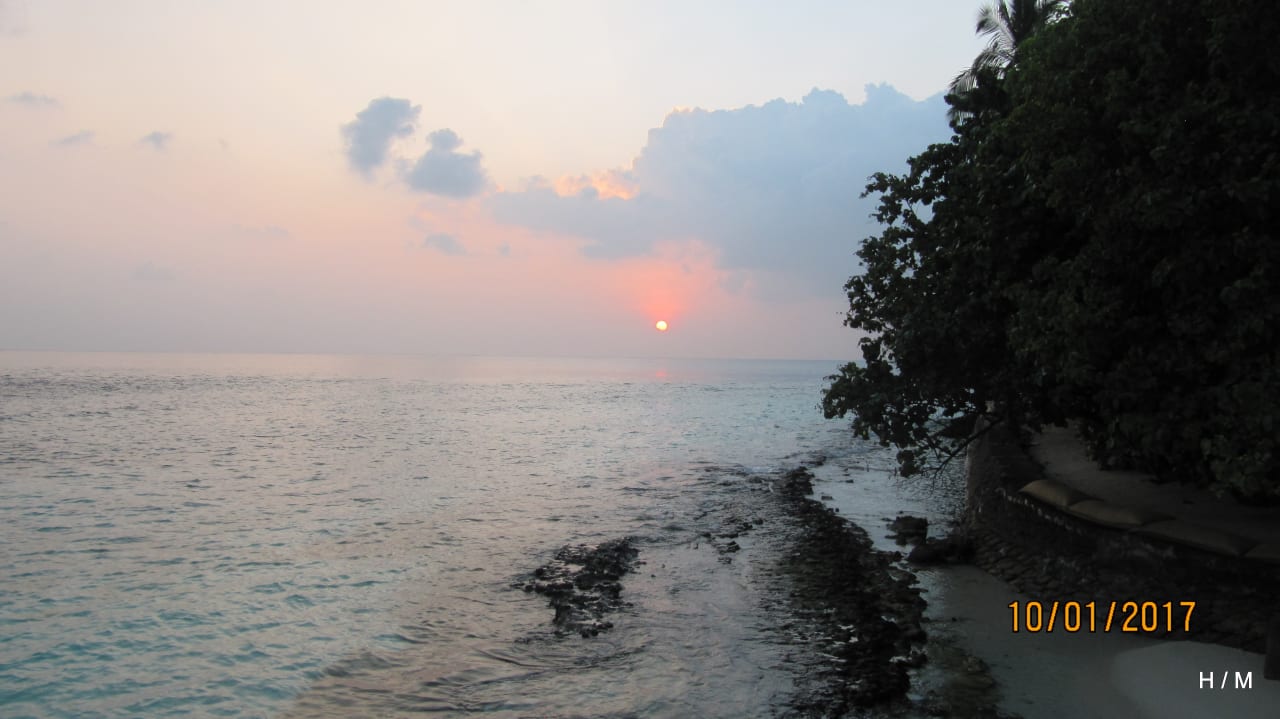 Strand Embudu Village