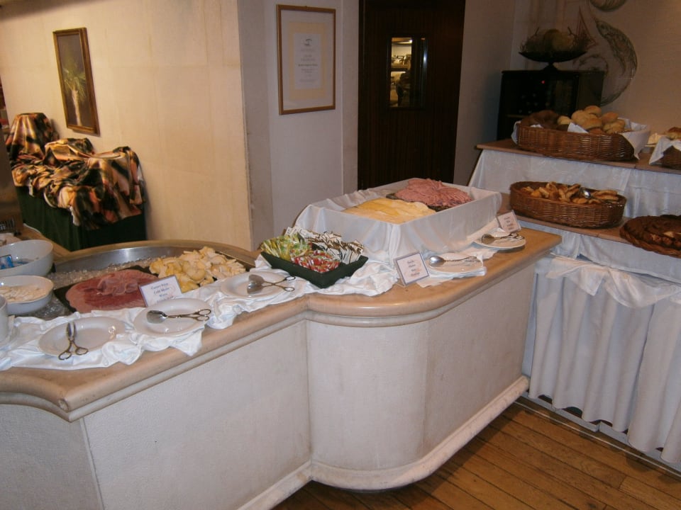 Wurst- & Käsebuffet, 5* ist Auswahl optisch nicht Pestana Royal Premium All Inclusive Ocean & Spa Resort