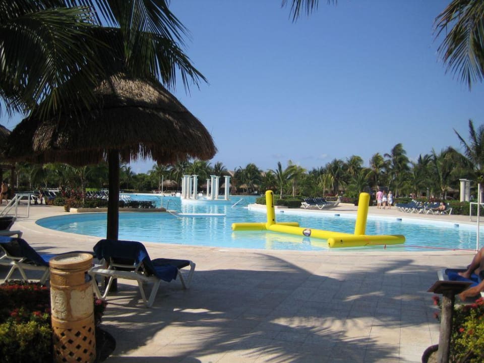 Pool Grand Palladium Kantenah Resort & Spa