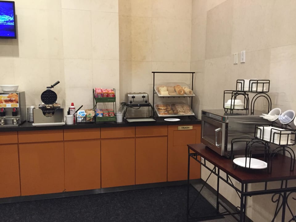 Frühstück Hotel Comfort Inn Manhattan Bridge