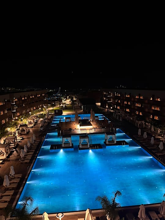 Außenansicht Jacaranda Luxury Resort