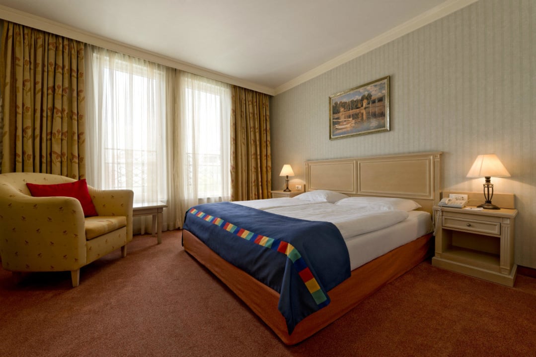 Park Inn by Radisson Sofia standard room Maison Sofia Hotel