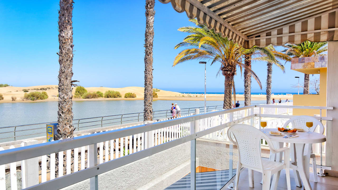 BALCONY Cocoteros Apartments