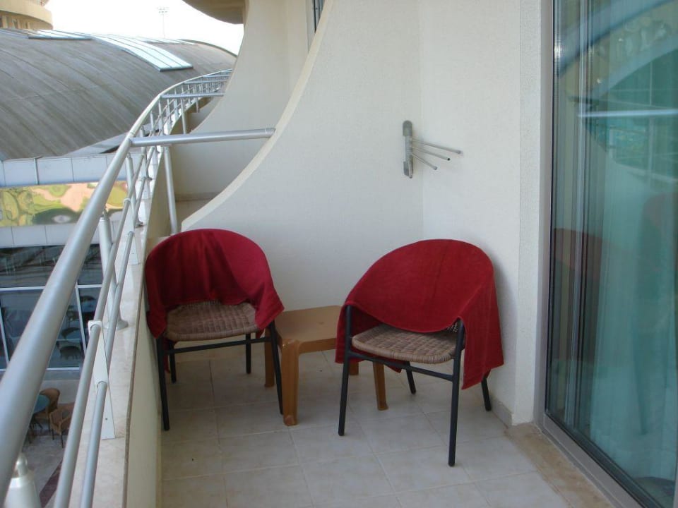 Zimmer Hotel Miracle Resort