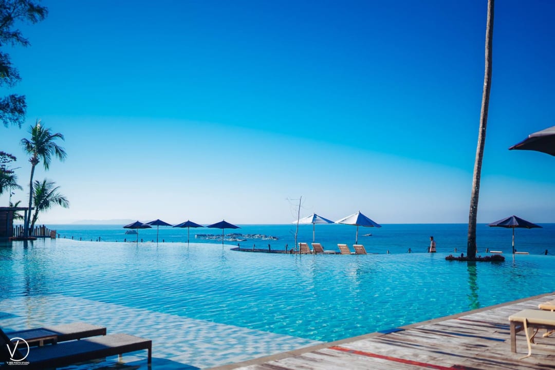 Pool Hilton Ngapali Resort & Spa