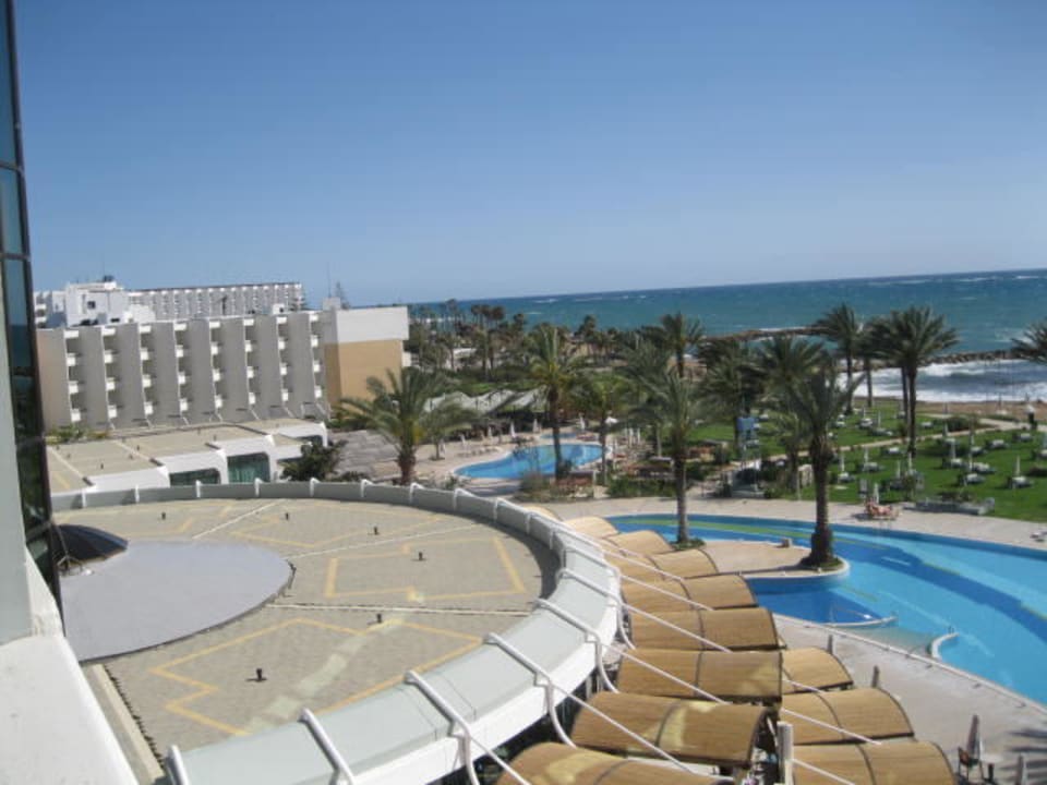 Вид из нашего номера Constantinou Bros Athena Royal Beach Hotel