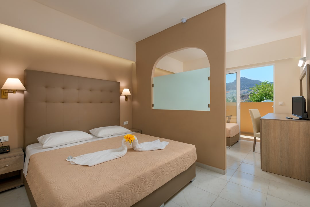 Zimmer Hotel Golden Odyssey