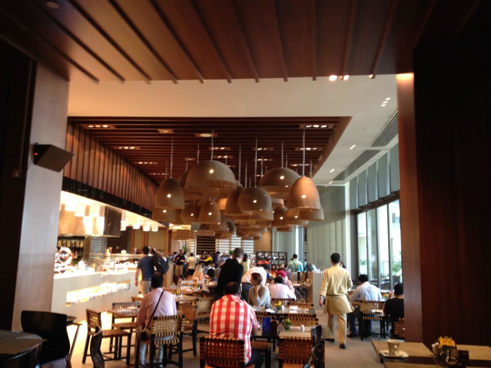 Restaurant Crowne Plaza Hotel Yas Island