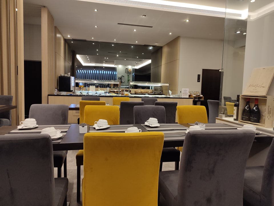Gastro Czar Lisbon Hotel