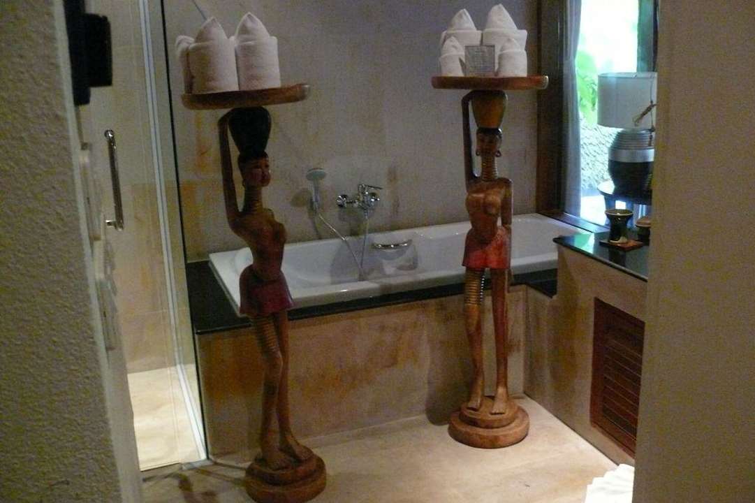 Barbusige Handtuchhalter Panviman Resort Koh Phangan