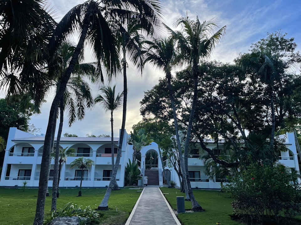 Außenansicht Hotel Riu Tequila