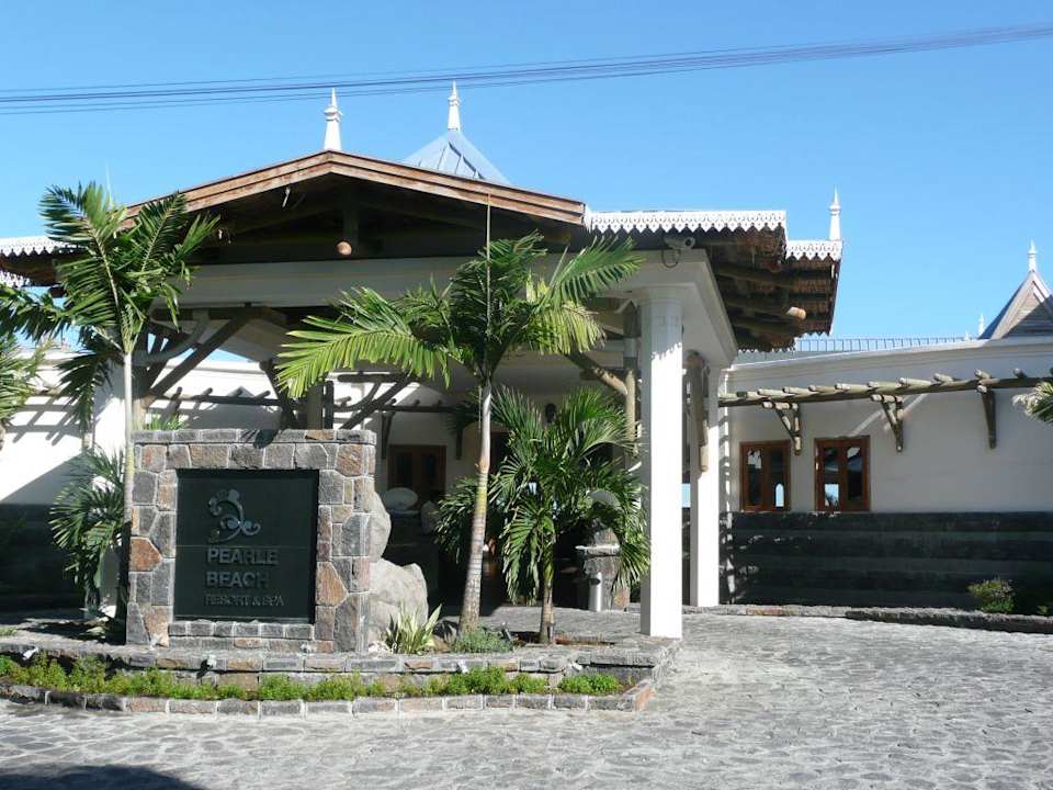 Eingang Pearl Beach Pearle Beach Resort & Spa