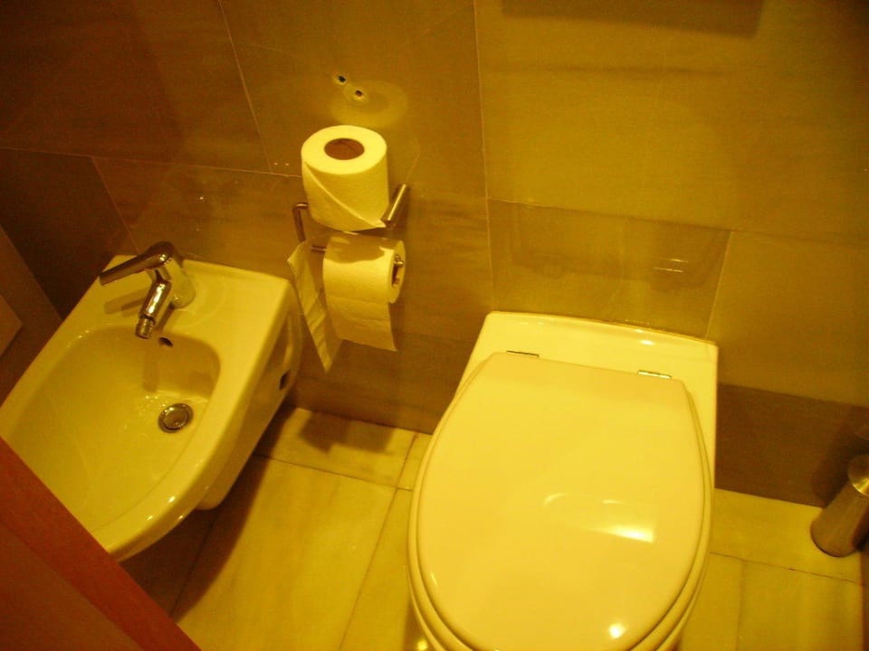 Toilette mit Bidet Hotel Principe Real